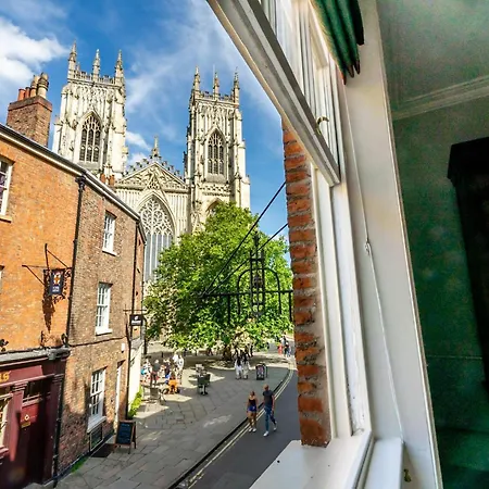 19 High Petergate - Next To Minster Apartment