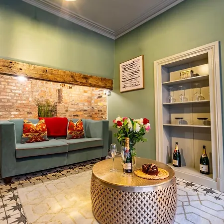 19 High Petergate - Next To Minster Apartment *